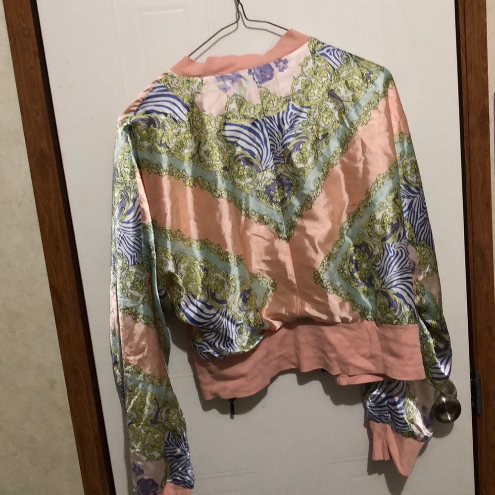 100% polyester jacket - Picture 2 of 6